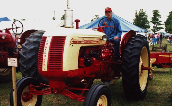 Dorr, Michigan – Demaray Tractor Collection Auction